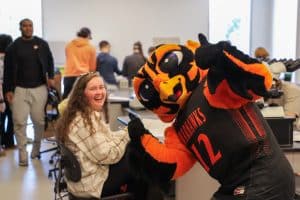 Curtiss visited the new Science & Technology Complex to see the students in the labs.